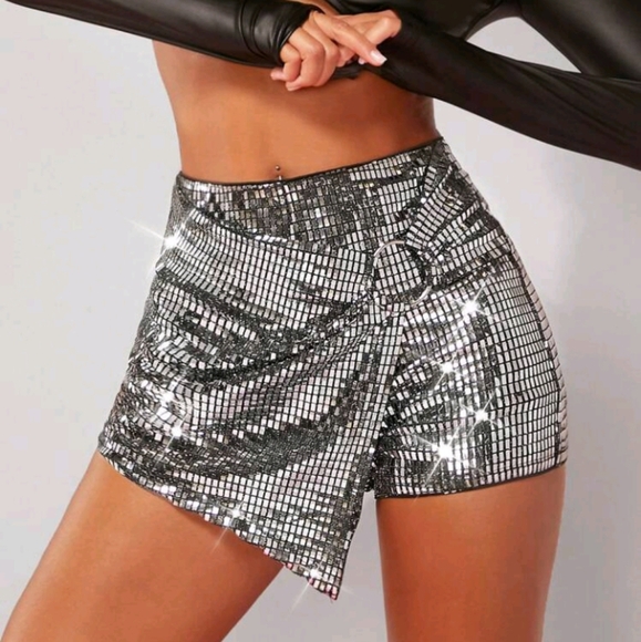 Metallic O-Ring Wrap Hem Mini Skort - Picture 1 of 6